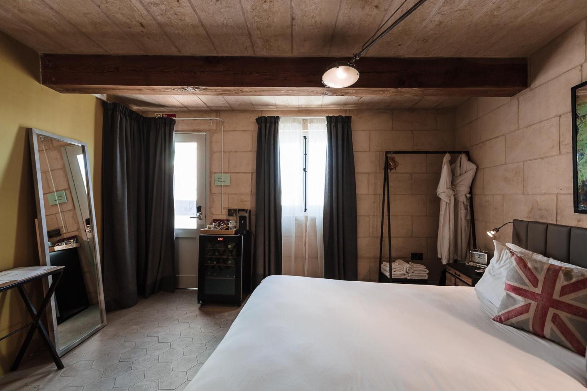 Talbot & Bons Bed & Breakfast Gudja Экстерьер фото